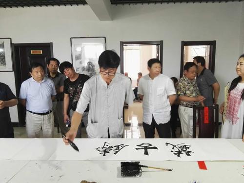 洪水无情,书家有爱～中国榜书书法家协会北京分会74位书家为新化洪灾